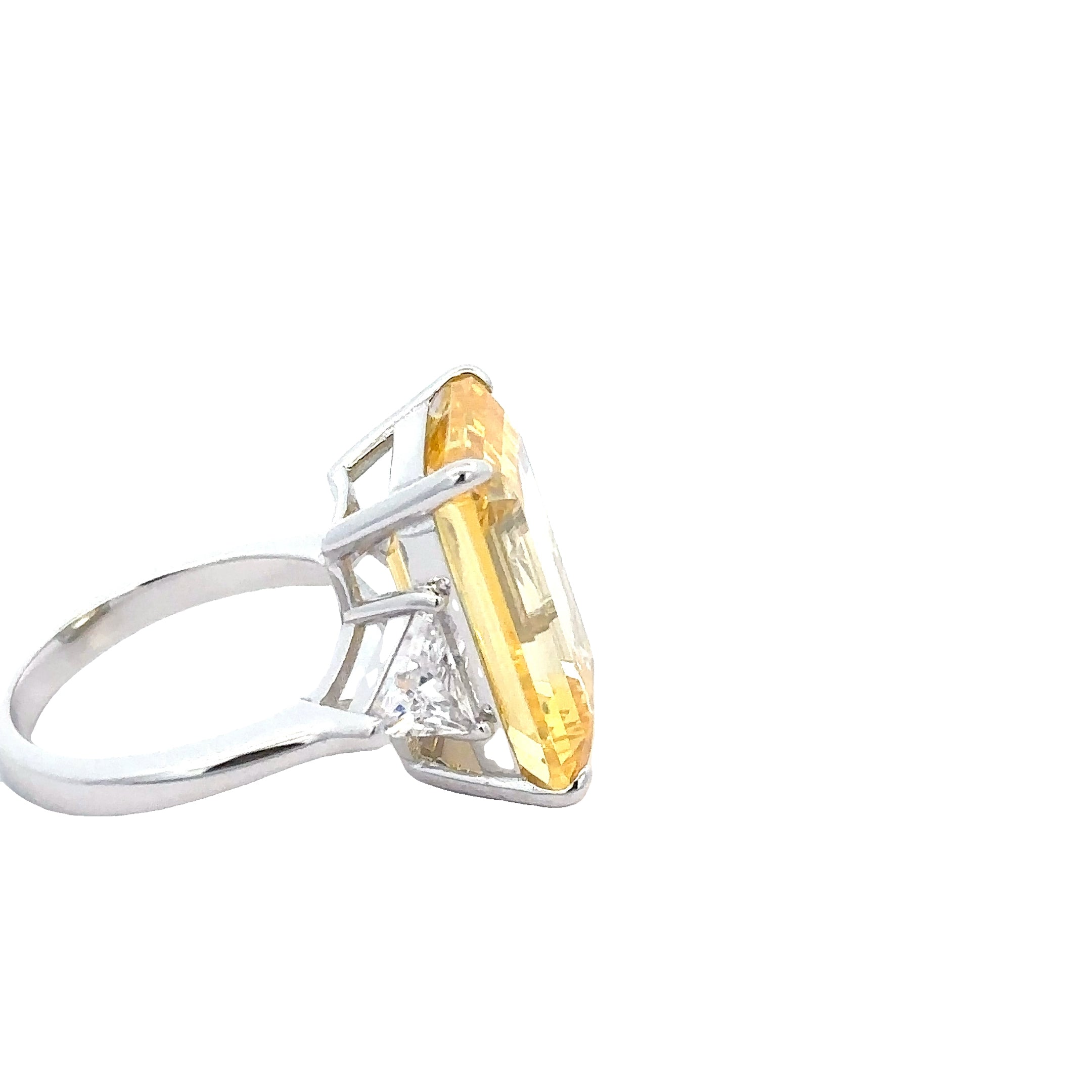 YELLOW EMERALD-CUT GEMSTONE RING