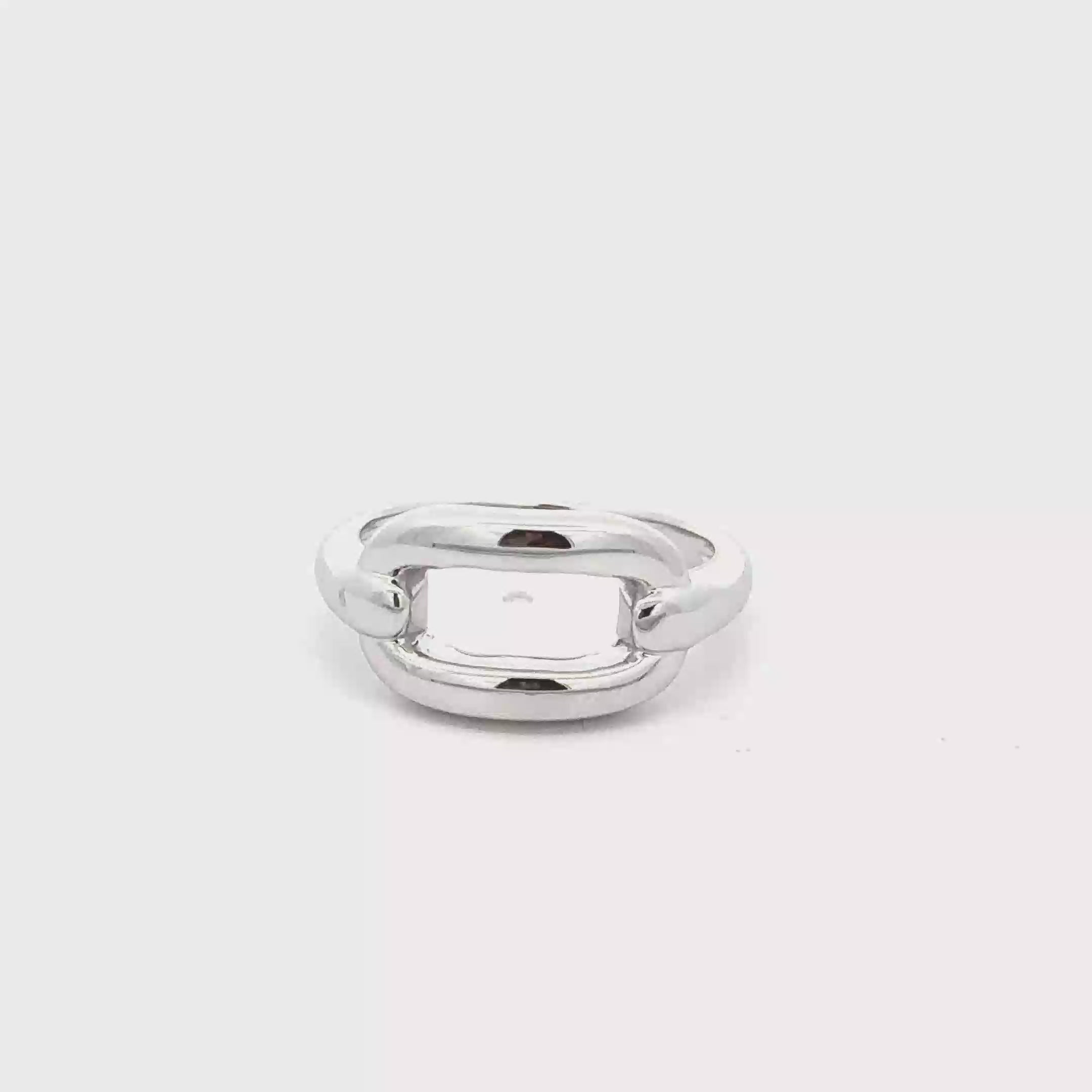 MODERN LINK RING IN 925 STERLING SILVER