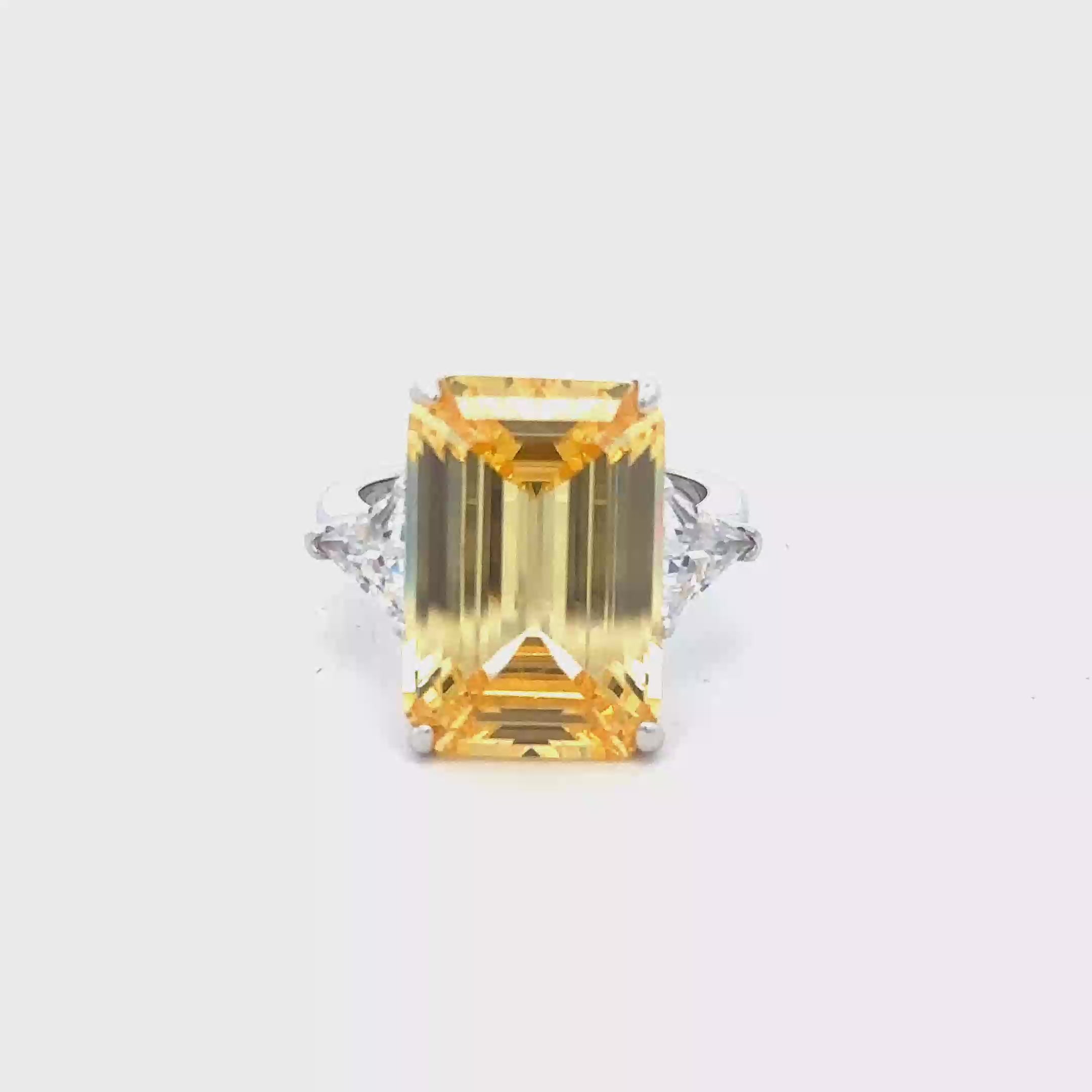 YELLOW EMERALD-CUT GEMSTONE RING